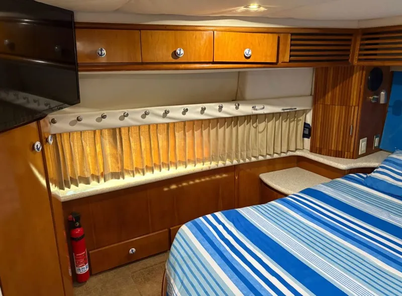 Slide: The Image of Carver 396 Motor Yacht 2000 - 7