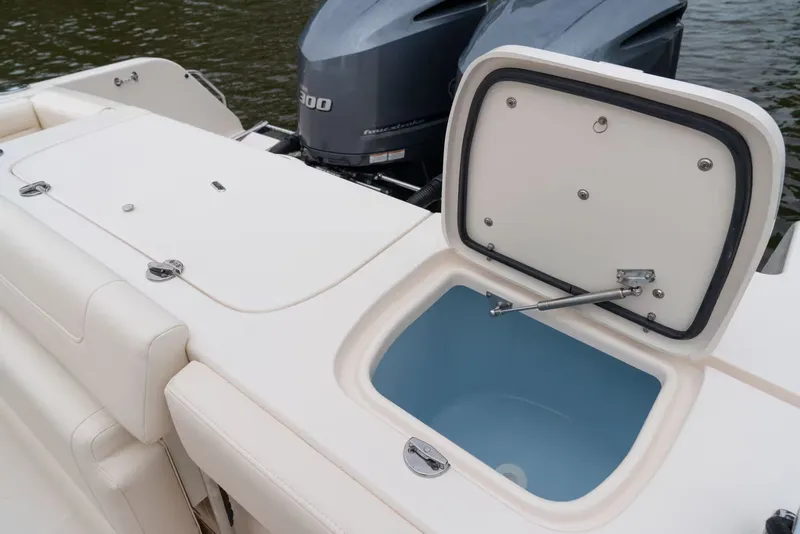 Slide: The Image of Grady-White Freedom 285 2027 - 18