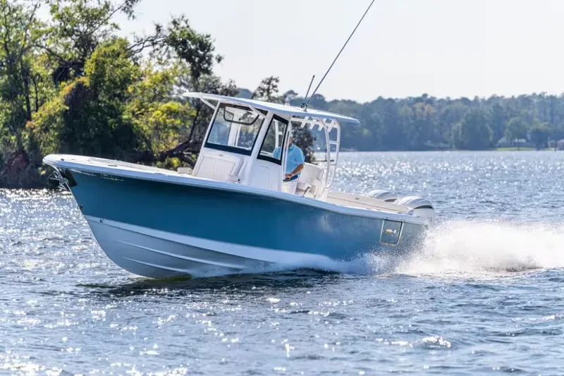 Slide: The Image of Sea Hunt Ultra 285 CB 2026 - 2