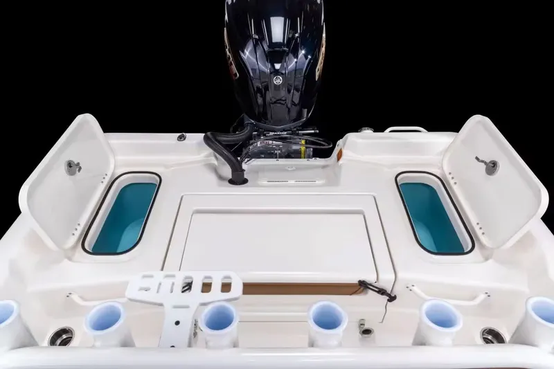 Slide: The Image of Skeeter SX2350 2026 - 22