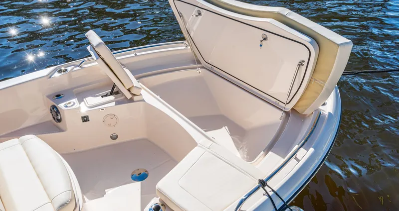 Slide: The Image of Grady-White 231 Coastal Explorer 2026 - 8