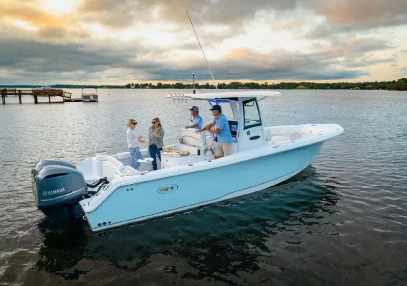 Slide: The Image of Sea Hunt Ultra 305 SE 2026 - 2