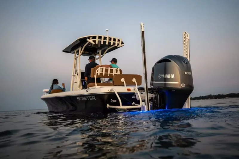 Slide: The Image of Skeeter SX2550 Family 2026 - 13