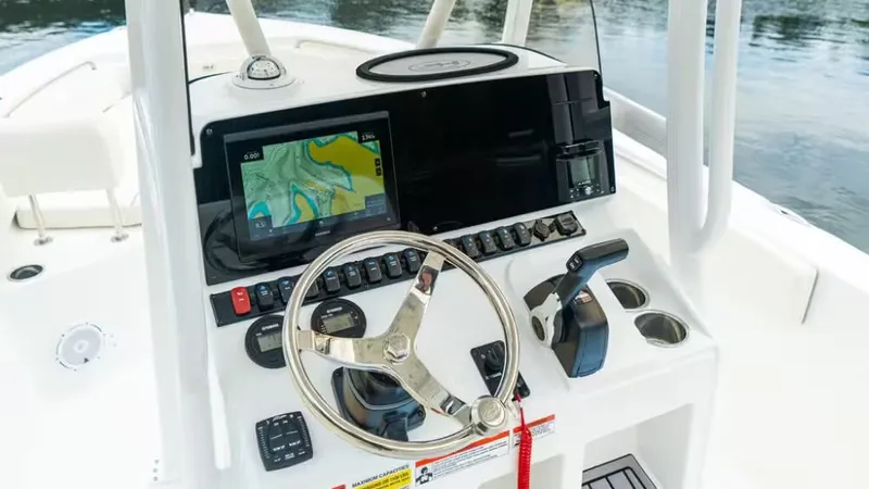 Slide: The Image of Sea Hunt Ultra 229 2026 - 4