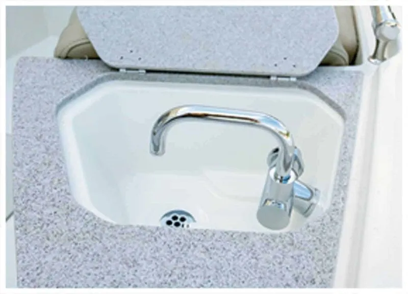 Slide: The Image of Stingray 216 CC 2027 - 7