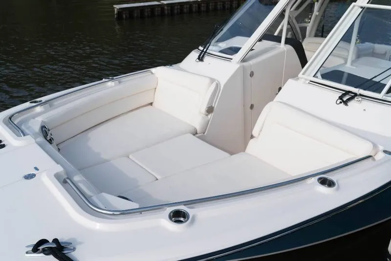 Slide: The Image of Grady-White Freedom 325 2027 - 11