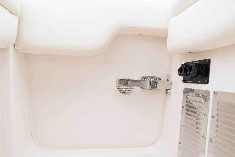 Slide: The Image of Grady-White Freedom 325 2027 - 7