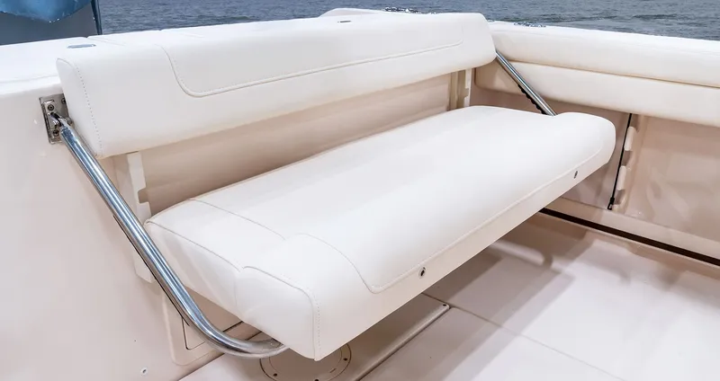 Slide: The Image of Grady-White Fisherman 236 2027 - 14