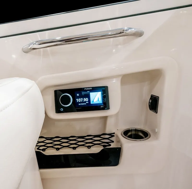 Slide: The Image of Grady-White Freedom 255 2026 - 18