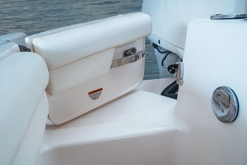 Slide: The Image of Grady-White Freedom 255 2027 - 14