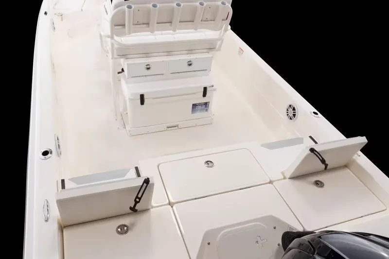 Slide: The Image of Skeeter SX230 2026 - 8