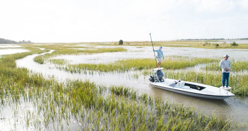 Slide: The Image of Maverick 18 HPX-V 2026 - 12