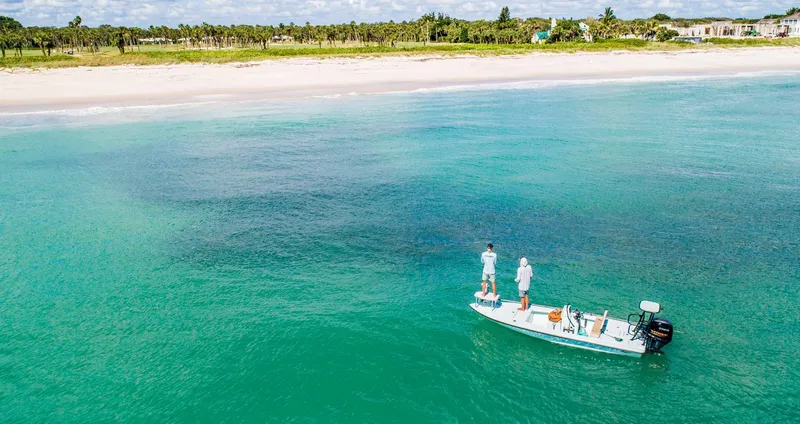 Slide: The Image of Maverick 18 HPX-V 2026 - 3