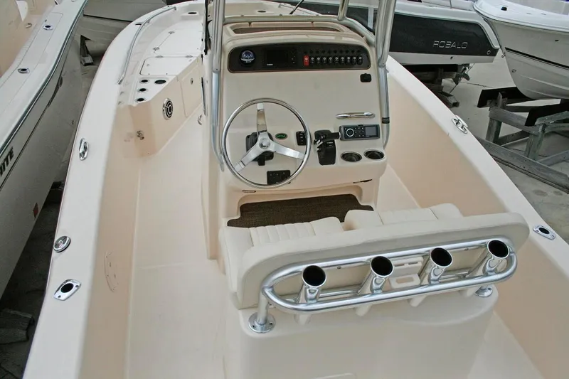 Slide: The Image of Grady-White 251 Coastal Explorer 2026 - 7