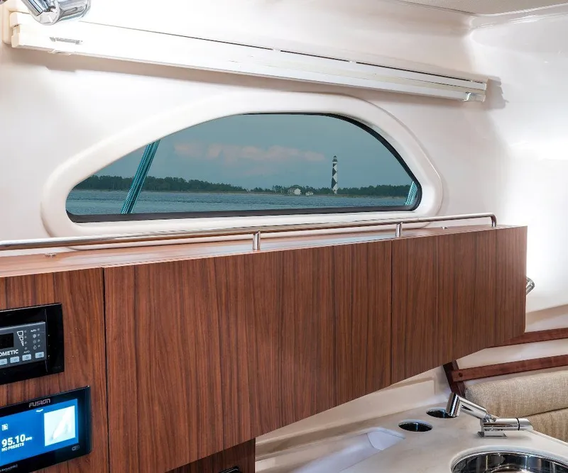 Slide: The Image of Grady-White Marlin 300 2027 - 18