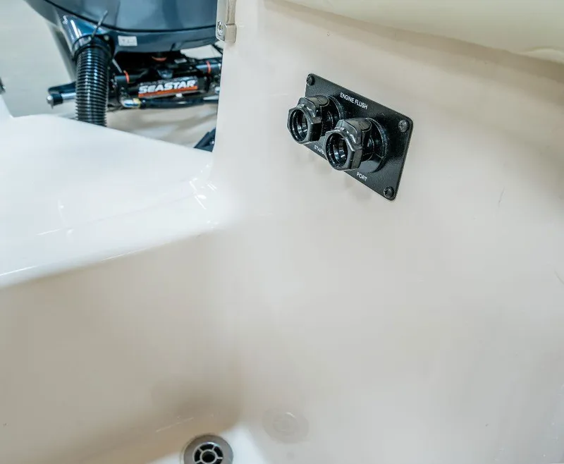 Slide: The Image of Grady-White Freedom 275 2027 - 6