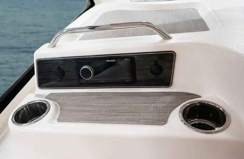 Slide: The Image of Grady-White Freedom 375 2027 - 18