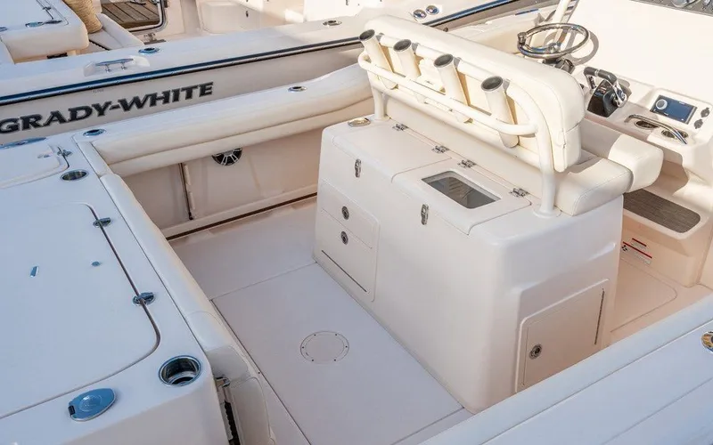 Slide: The Image of Grady-White Canyon 271 2027 - 15