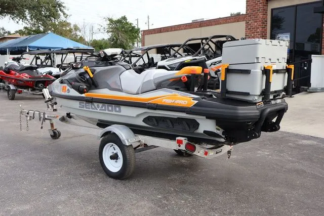 Slide: The Image of Sea-Doo Fish Pro™ Trophy 170 iBR, iDF with Audio 2022 - 4