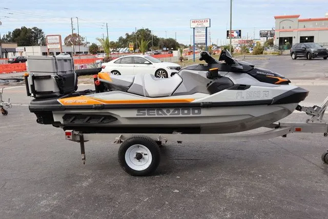 Slide: The Image of Sea-Doo Fish Pro™ Trophy 170 iBR, iDF with Audio 2022 - 7