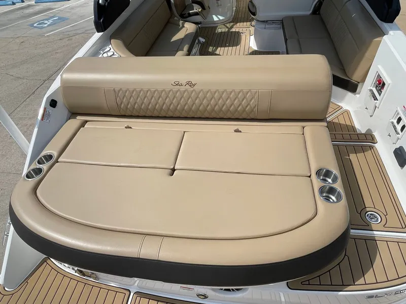 Slide: The Image of Sea Ray SLX 280 2020 - 15