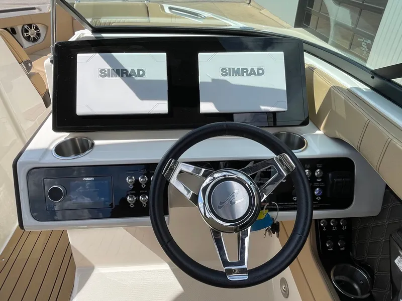 Slide: The Image of Sea Ray SLX 280 2020 - 33