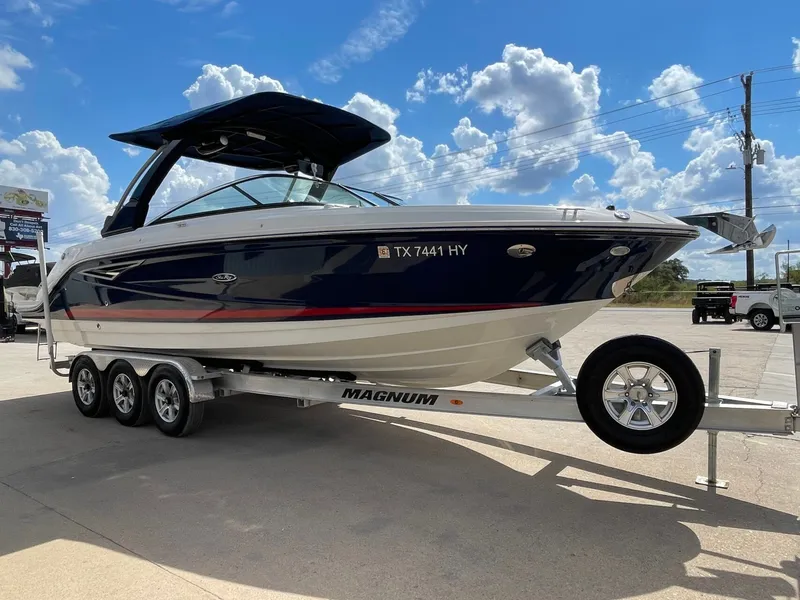 Slide: The Image of Sea Ray SLX 280 2020 - 6