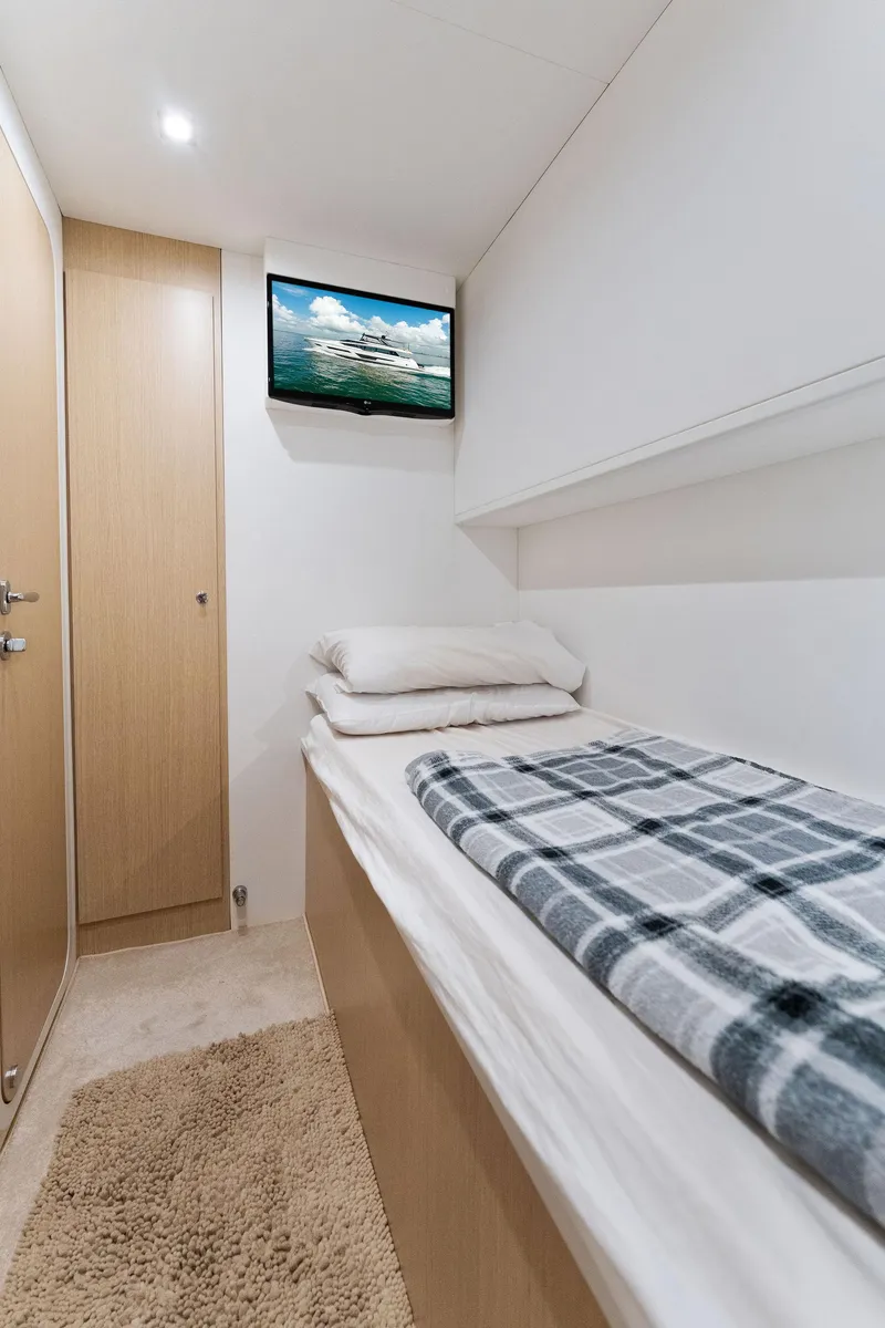 Slide: The Image of Ferretti 780 2023 - 91