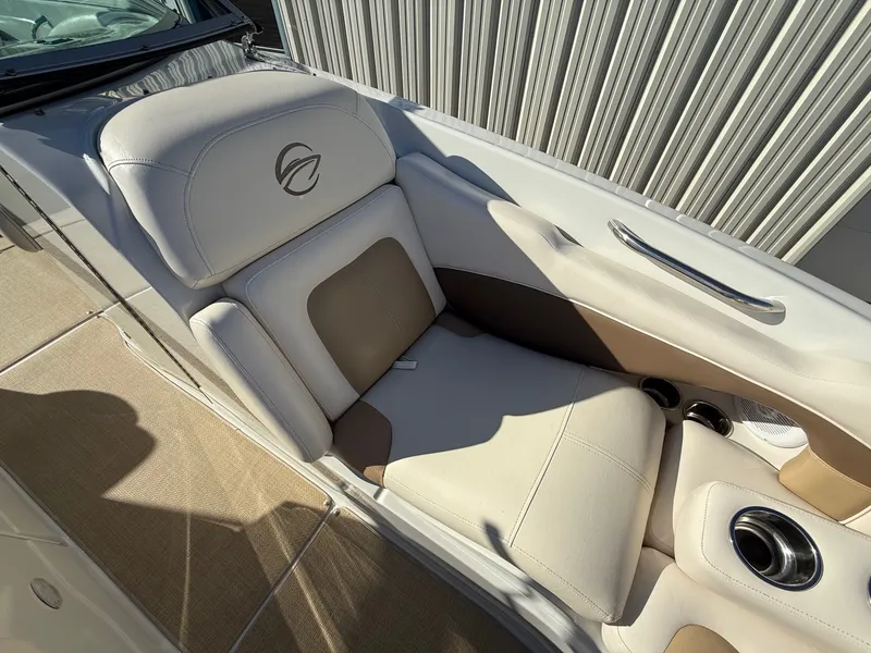 Slide: The Image of Crownline Boats Eclipse E4 2013 - 11