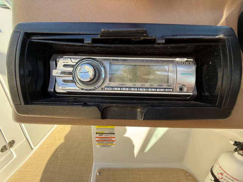 Slide: The Image of Crownline Boats Eclipse E4 2013 - 16