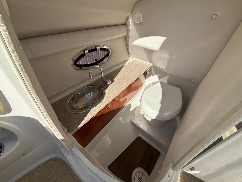 Slide: The Image of Crownline Boats Eclipse E4 2013 - 22