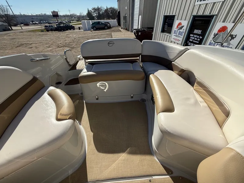 Slide: The Image of Crownline Boats Eclipse E4 2013 - 24