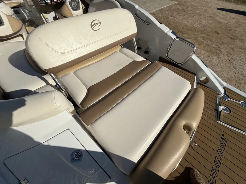 Slide: The Image of Crownline Boats Eclipse E4 2013 - 33