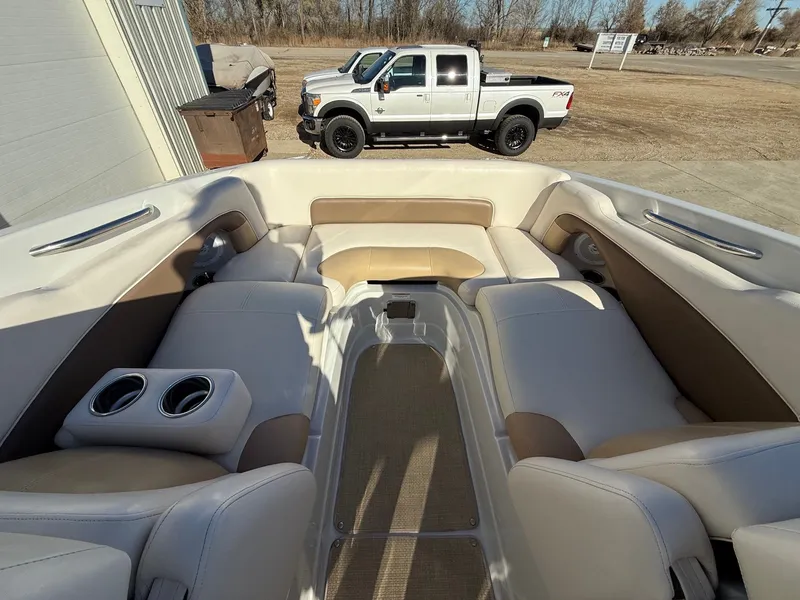 Slide: The Image of Crownline Boats Eclipse E4 2013 - 8