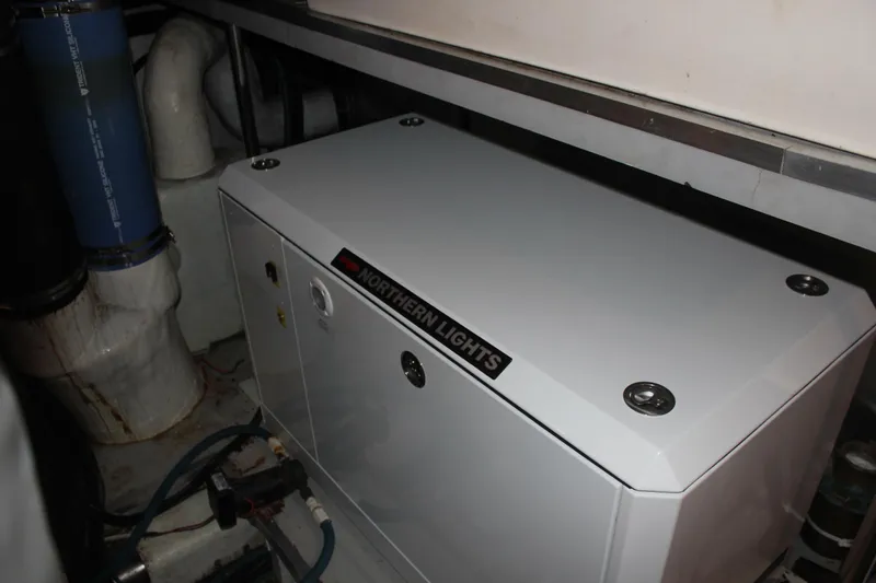 Slide: The Image of Northern Lights generator in 1999 Horizon 70 Motor Yacht engine room. - 19