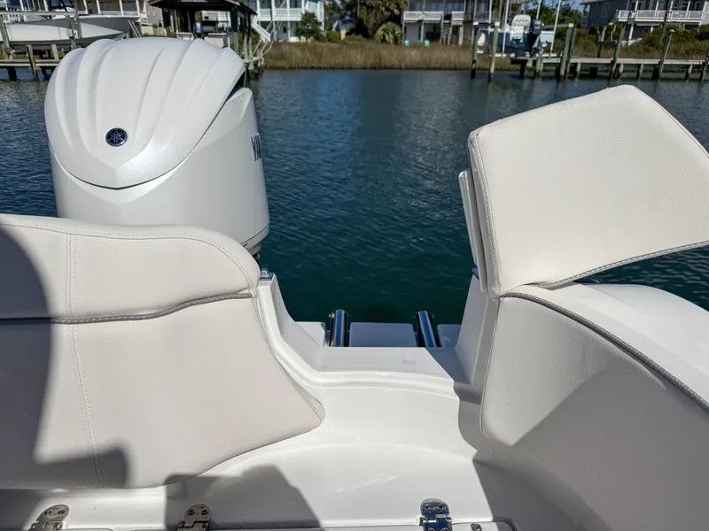 Slide: The Image of Sea Hunt Ultra 239 SE 2023 - 31