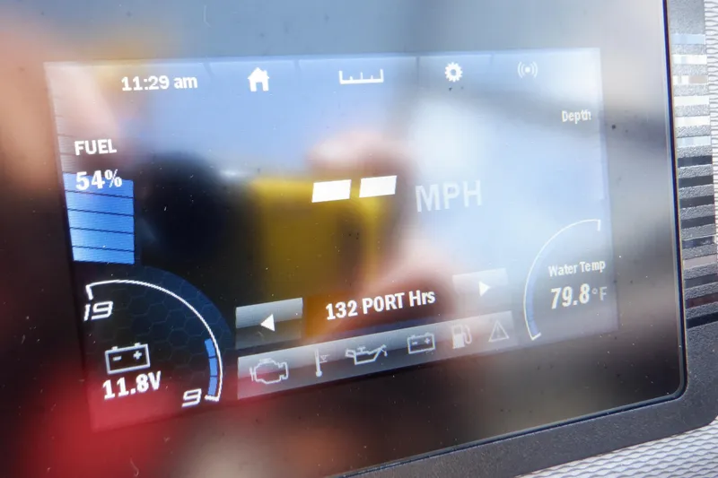 Slide: The Image of Yamaha SX210 2019 dashboard display showing fuel level, speed, and water temperature. - 34