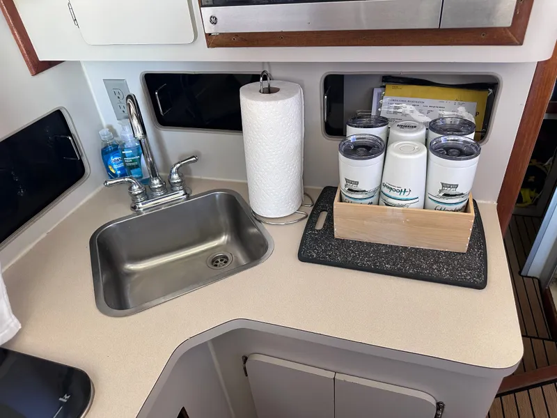 Slide: The Image of Luhrs 342 Sport Fisher 1990 - 15