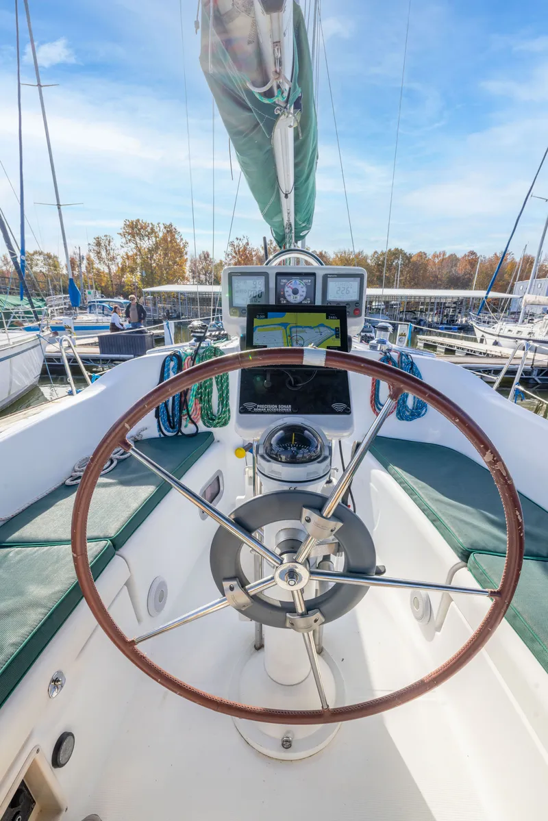 Slide: The Image of Beneteau Oceanis Clipper 343 2008 - 16