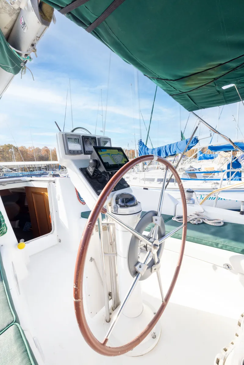 Slide: The Image of Beneteau Oceanis Clipper 343 2008 - 18