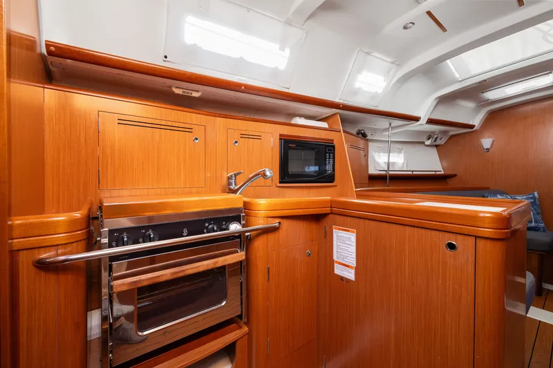 Slide: The Image of Beneteau Oceanis Clipper 343 2008 - 21