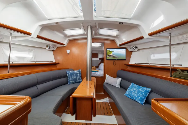 Slide: The Image of Beneteau Oceanis Clipper 343 2008 - 24