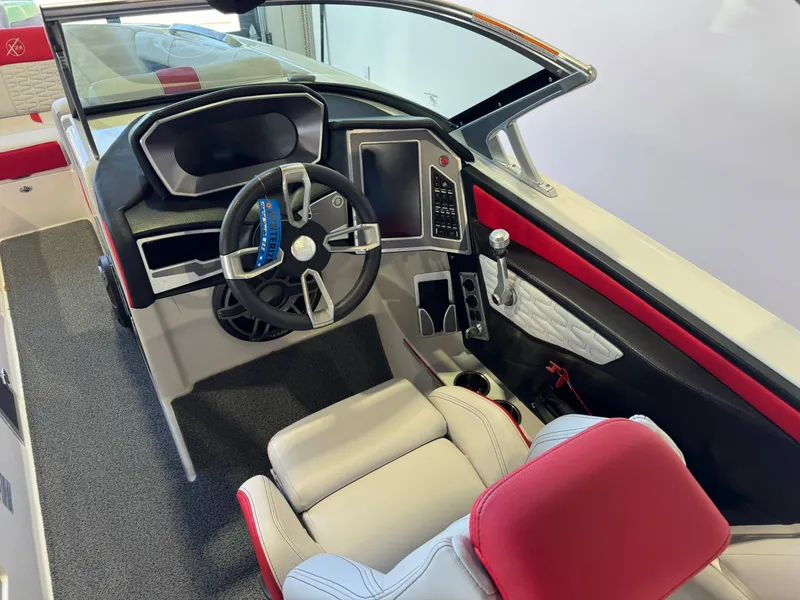 Slide: The Image of MasterCraft X24 2021 - 24