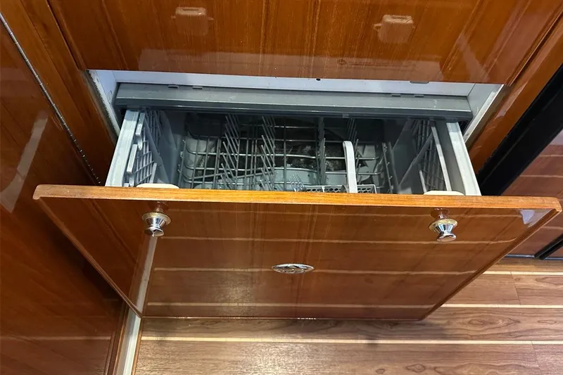 Slide: The Image of SAFARI - 30