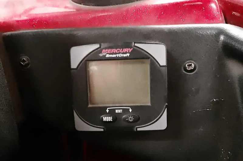 Slide: The Image of Mercury SmartCraft display on 2005 Ranger 185 VX boat dashboard. - 34