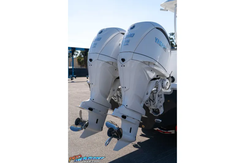 Slide: The Image of Twin Yamaha outboard engines on a 2026 Sea Hunt Gamefish 28 Coffin Box boat. - 33