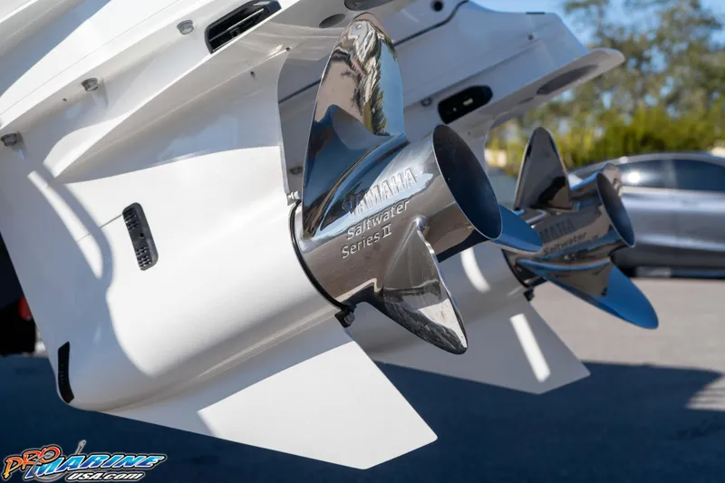 Slide: The Image of 2026 Sea Hunt Gamefish 28 Coffin Box with Yamaha Saltwater Series II propellers. - 47