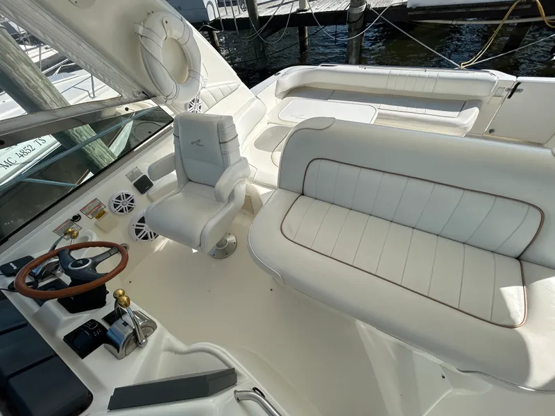 Slide: The Image of Sea Ray 400 SUNDANCER 1998 - 18
