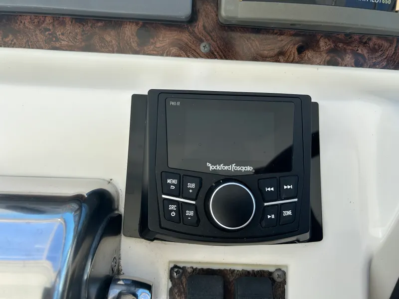 Slide: The Image of Sea Ray 400 SUNDANCER 1998 - 31