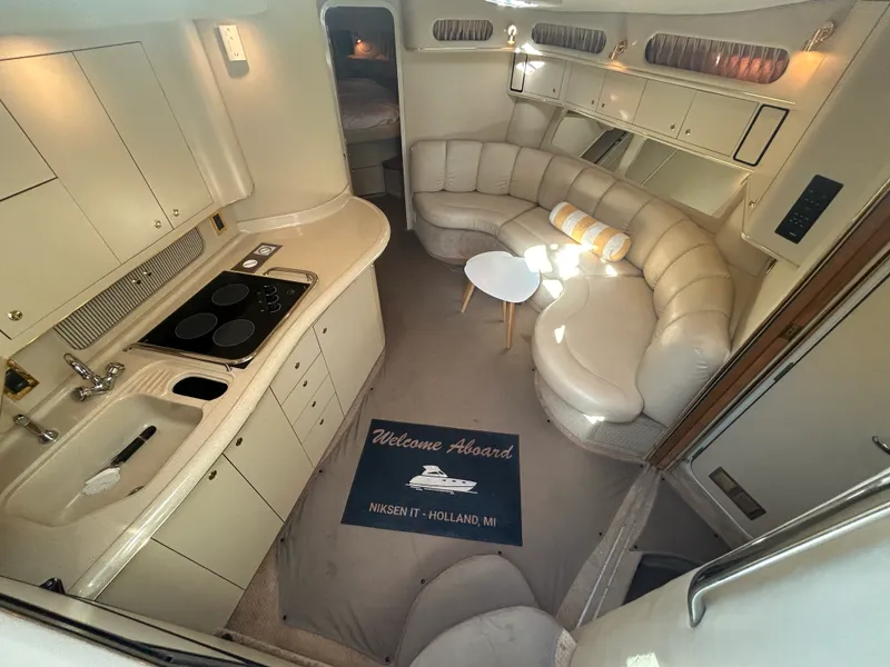 Slide: The Image of Sea Ray 400 SUNDANCER 1998 - 38